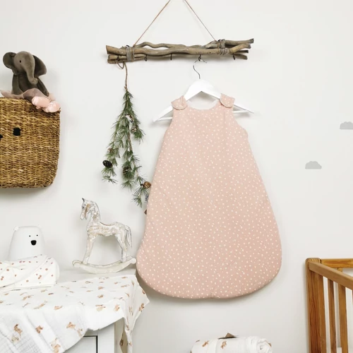 Téli hálózsák - rózsaszín krémpöttyös